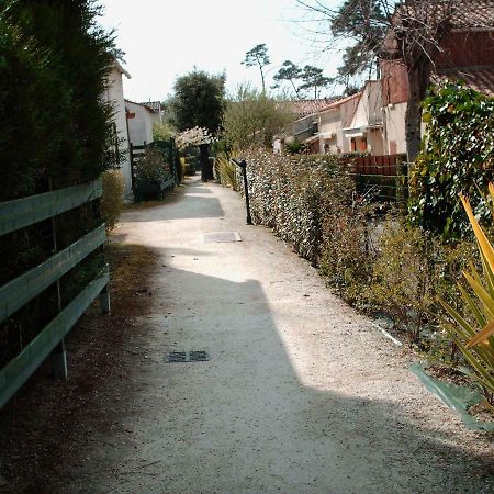 Appartamento Les Pins Ensoleilles Saint-Georges-de-Didonne Esterno foto